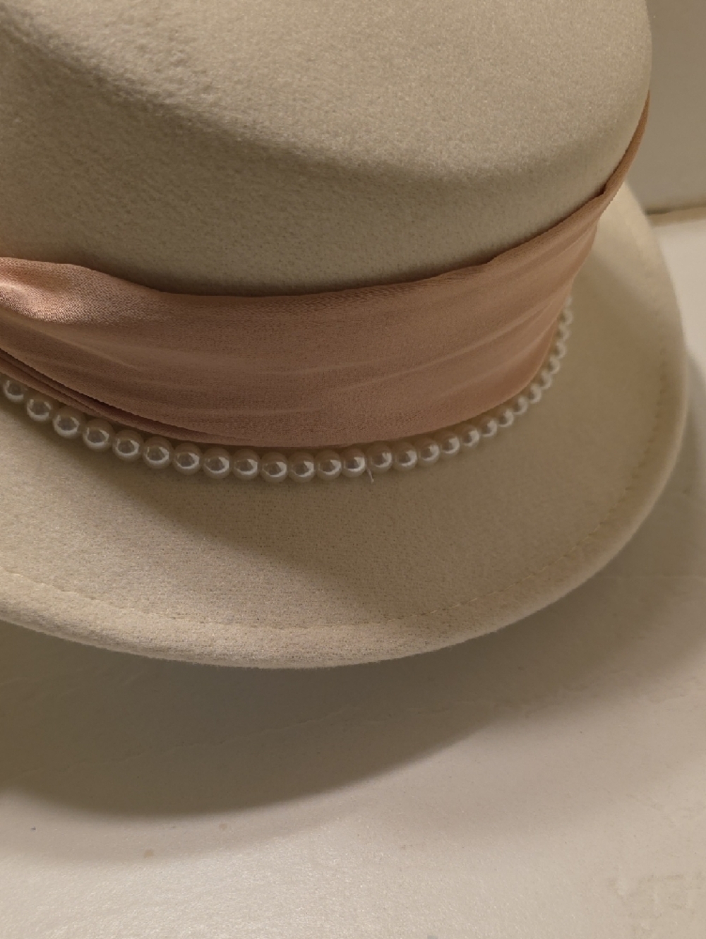 Women's Cream Felt Hat with cream Ribbon and Pearl Trim - Picture 3 of 4